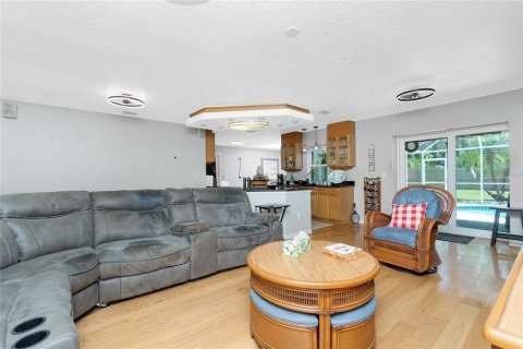 Casa en venta en North Port, Florida, 3 dormitorios, 145.39 m2 № 1807325 - foto 8