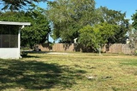 Casa en venta en Okeechobee, Florida, 6 dormitorios, 125.6 m2 № 916268 - foto 29
