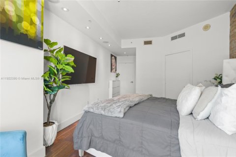 Снять в аренду кондоминиум в Майами, Флорида 2 спальни, 136.75м2, № 1976322 - фото 22