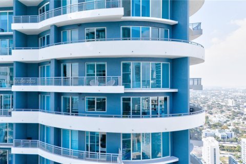 Снять в аренду кондоминиум в Майами, Флорида 2 спальни, 136.75м2, № 1976322 - фото 15