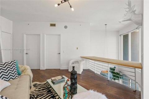 Снять в аренду кондоминиум в Майами, Флорида 2 спальни, 136.75м2, № 1976322 - фото 30