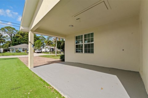 Villa ou maison à louer à Jupiter, Floride: 2 chambres, 72.46 m2 № 2276468 - photo 6
