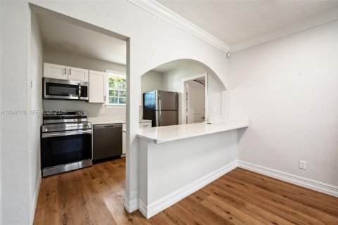 Villa ou maison à louer à Jupiter, Floride: 2 chambres, 72.46 m2 № 2276468 - photo 12