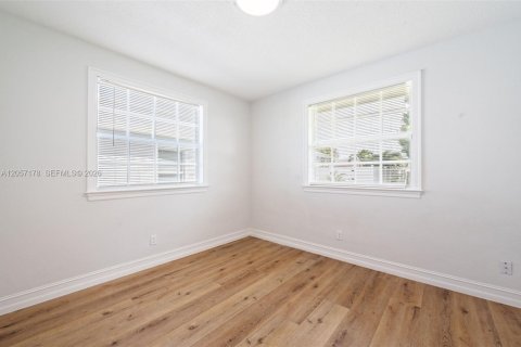 Villa ou maison à louer à Jupiter, Floride: 2 chambres, 72.46 m2 № 2276468 - photo 18