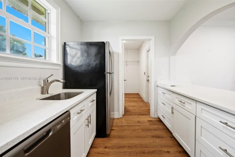 Villa ou maison à louer à Jupiter, Floride: 2 chambres, 72.46 m2 № 2276468 - photo 14