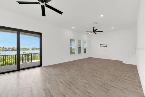 House in Ruskin, Florida 3 bedrooms, 227.33 sq.m. № 2150646 - photo 21