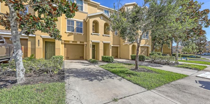 Townhouse in Lakewood Ranch, Florida 2 bedrooms, 101.45 sq.m. № 1803884