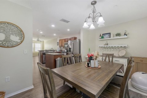Townhouse in Lakewood Ranch, Florida 2 bedrooms, 101.45 sq.m. № 1803884 - photo 12