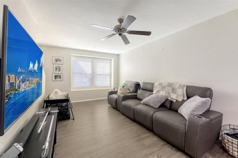 Townhouse in Lakewood Ranch, Florida 2 bedrooms, 101.45 sq.m. № 1803884 - photo 18