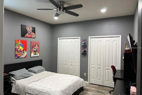 House in Orlando, Florida 4 bedrooms, 170.85 sq.m. № 2237125 - photo 6