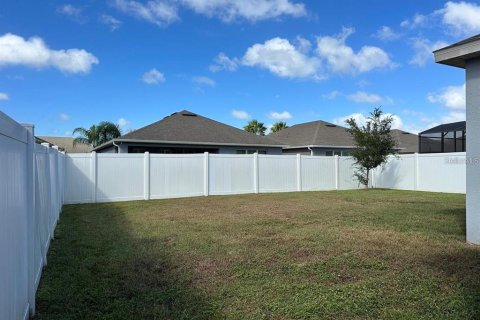 House in Orlando, Florida 4 bedrooms, 170.85 sq.m. № 2237125 - photo 12
