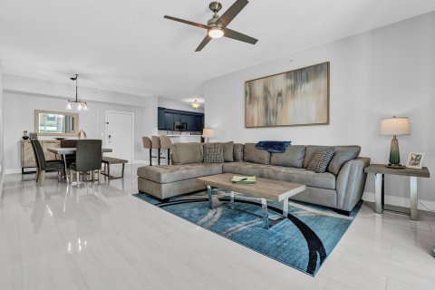 Condo à Lantana, Floride, 3 chambres  № 2084688