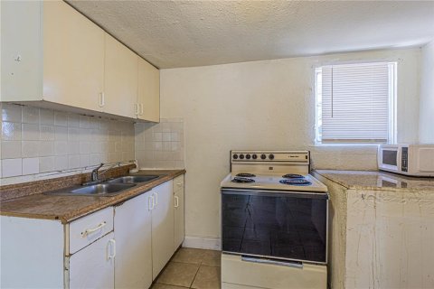 Villa ou maison à louer à Tampa, Floride: 1 chambre, 89.19 m2 № 2403327 - photo 6