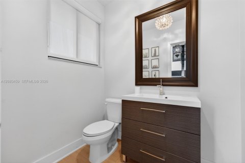 Casa en venta en Miami Beach, Florida, 4 dormitorios, 286.14 m2 № 2385387 - foto 7