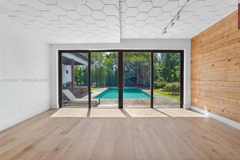 Casa en venta en Miami Beach, Florida, 4 dormitorios, 286.14 m2 № 2385387 - foto 11