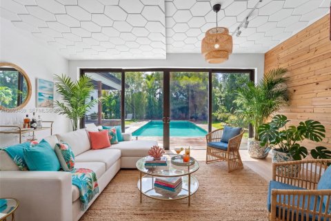 Casa en venta en Miami Beach, Florida, 4 dormitorios, 286.14 m2 № 2385387 - foto 10