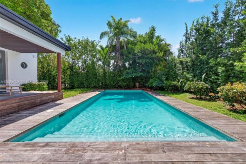 Casa en venta en Miami Beach, Florida, 4 dormitorios, 286.14 m2 № 2385387 - foto 12