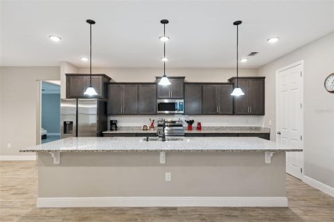 Casa en venta en Leesburg, Florida, 4 dormitorios, 248.51 m2 № 2212961 - foto 13