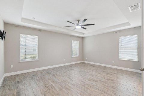 Casa en venta en Leesburg, Florida, 4 dormitorios, 248.51 m2 № 2212961 - foto 16