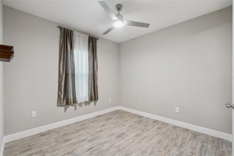 Casa en venta en Leesburg, Florida, 4 dormitorios, 248.51 m2 № 2212961 - foto 20