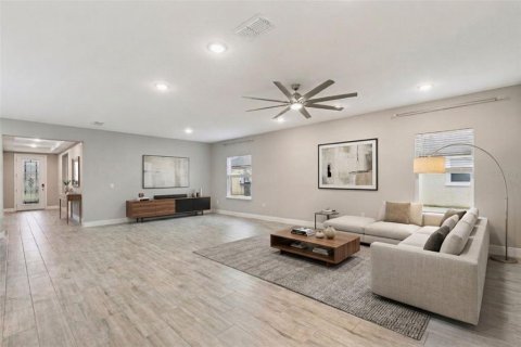 Casa en venta en Leesburg, Florida, 4 dormitorios, 248.51 m2 № 2212961 - foto 5