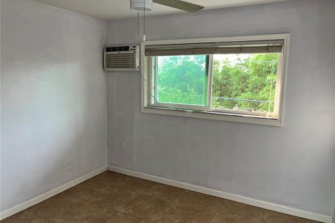 Condominio en alquiler en Sarasota, Florida, 1 dormitorio, 55.56 m2 № 1791612 - foto 5
