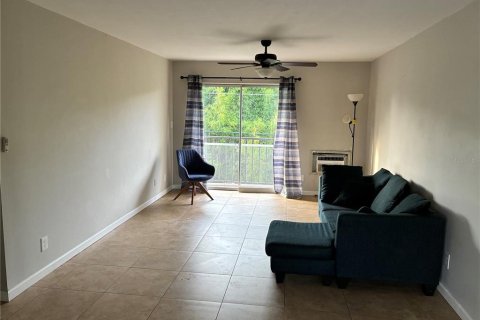 Condominio en alquiler en Sarasota, Florida, 1 dormitorio, 55.56 m2 № 1791612 - foto 3