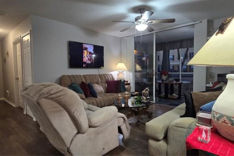 Condo in Orlando, Florida, 3 bedrooms  № 1789050 - photo 10