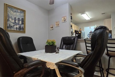 Condo in Orlando, Florida, 3 bedrooms  № 1789050 - photo 6