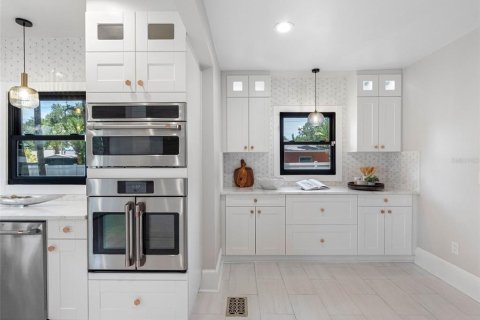 Casa en venta en Gulfport, Florida, 3 dormitorios, 164.25 m2 № 1793498 - foto 17