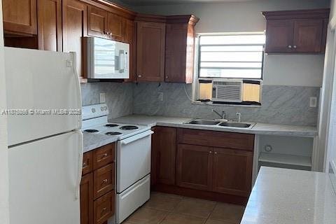 Condo in Miami, Florida, 2 bedrooms  № 1927227 - photo 5