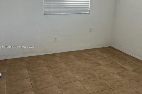Condo in Miami, Florida, 2 bedrooms  № 1927227 - photo 9