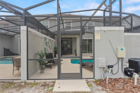 Townhouse in STOREY LAKE in Kissimmee, Florida 4 bedrooms, 177.81 sq.m. № 1821193 - photo 25