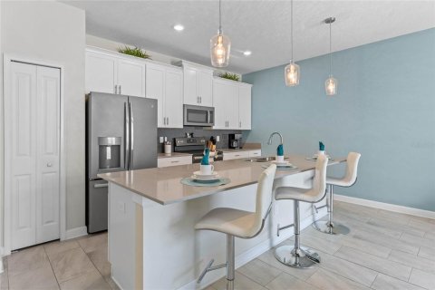 Townhouse in STOREY LAKE in Kissimmee, Florida 4 bedrooms, 177.81 sq.m. № 1821193 - photo 17