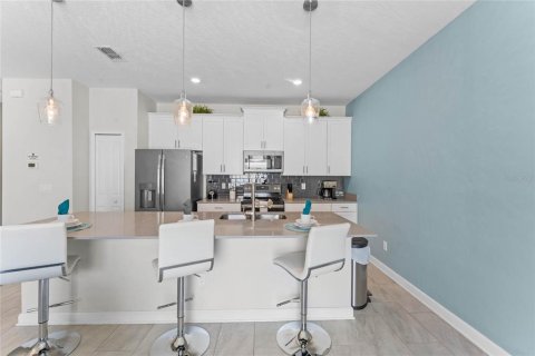 Townhouse in STOREY LAKE in Kissimmee, Florida 4 bedrooms, 177.81 sq.m. № 1821193 - photo 18