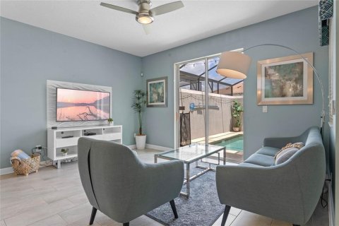 Townhouse in STOREY LAKE in Kissimmee, Florida 4 bedrooms, 177.81 sq.m. № 1821193 - photo 20