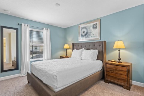 Townhouse in STOREY LAKE in Kissimmee, Florida 4 bedrooms, 177.81 sq.m. № 1821193 - photo 5