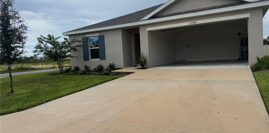 Villa ou maison à Ocala, Floride 4 chambres № 2385295
