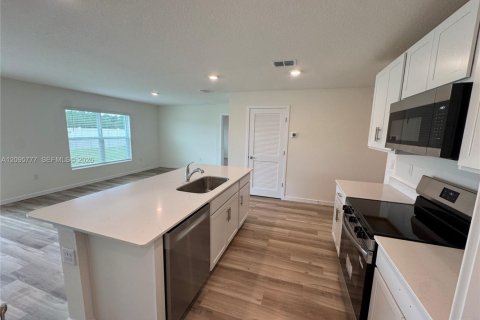 Villa ou maison à louer à Ocala, Floride: 4 chambres № 2385295 - photo 5