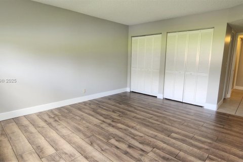 Condo in Davie, Florida, 1 bedroom  № 1954221 - photo 10