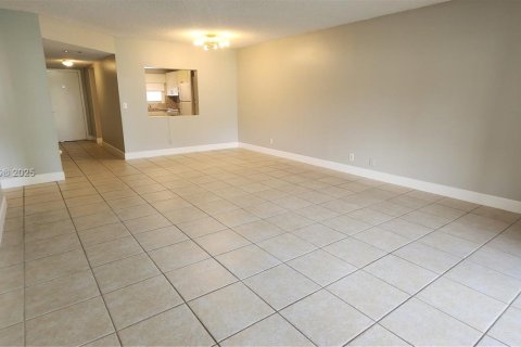 Condo in Davie, Florida, 1 bedroom  № 1954221 - photo 4