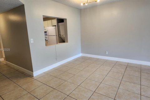 Condo in Davie, Florida, 1 bedroom  № 1954221 - photo 5