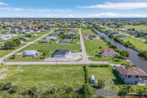 Terreno en venta en Cape Coral, Florida № 1812589 - foto 21