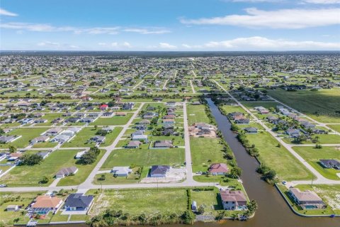Terreno en venta en Cape Coral, Florida № 1812589 - foto 27