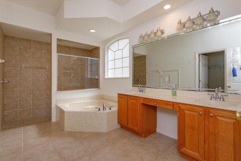 Villa ou maison à vendre à Apopka, Floride: 5 chambres, 277.22 m2 № 2413924 - photo 13