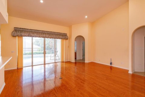 Villa ou maison à vendre à Apopka, Floride: 5 chambres, 277.22 m2 № 2413924 - photo 6