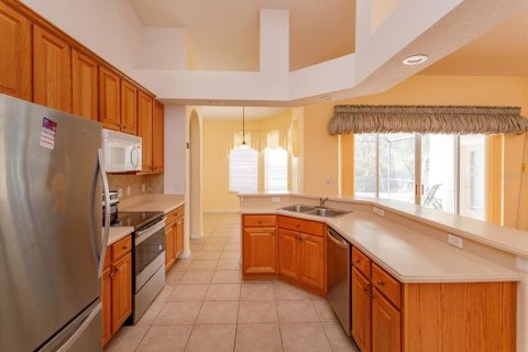Villa ou maison à vendre à Apopka, Floride: 5 chambres, 277.22 m2 № 2413924 - photo 10