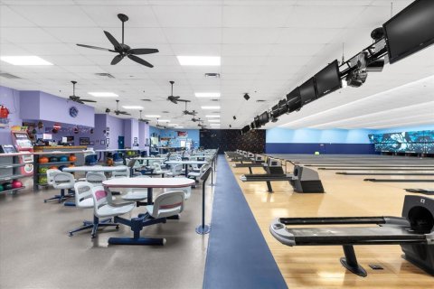 Immobilier commercial à vendre à Orlando, Floride: 1741.92 m2 № 1722507 - photo 11