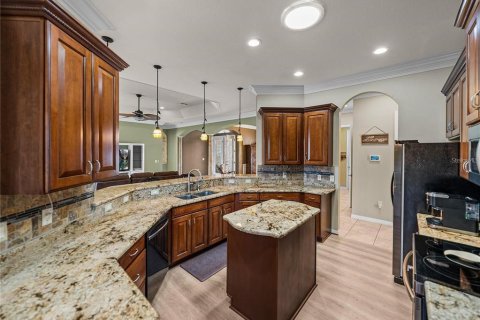 Casa en venta en Winter Haven, Florida, 3 dormitorios, 219.53 m2 № 1883750 - foto 8