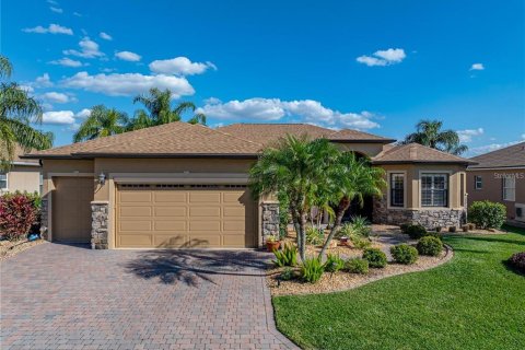 Casa en venta en Winter Haven, Florida, 3 dormitorios, 219.53 m2 № 1883750 - foto 1